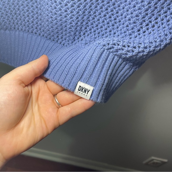 DKNY Women’s Skyway Blue Open Knit Sleeveless preppy Sweater Vest in Size XL - Picture 5 of 8